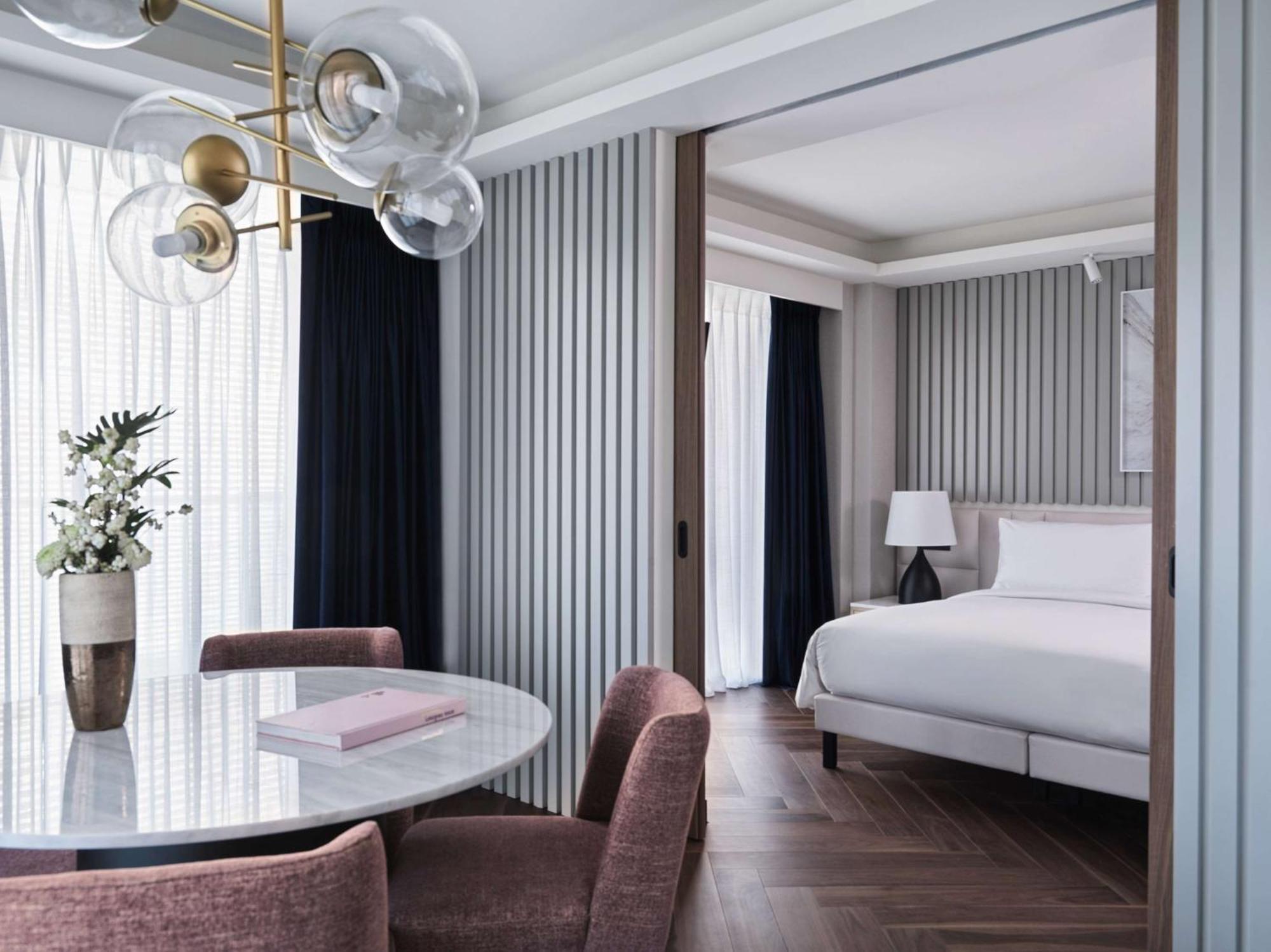 Grand Hyatt Athens Hotel Exterior photo A suite at the hotel